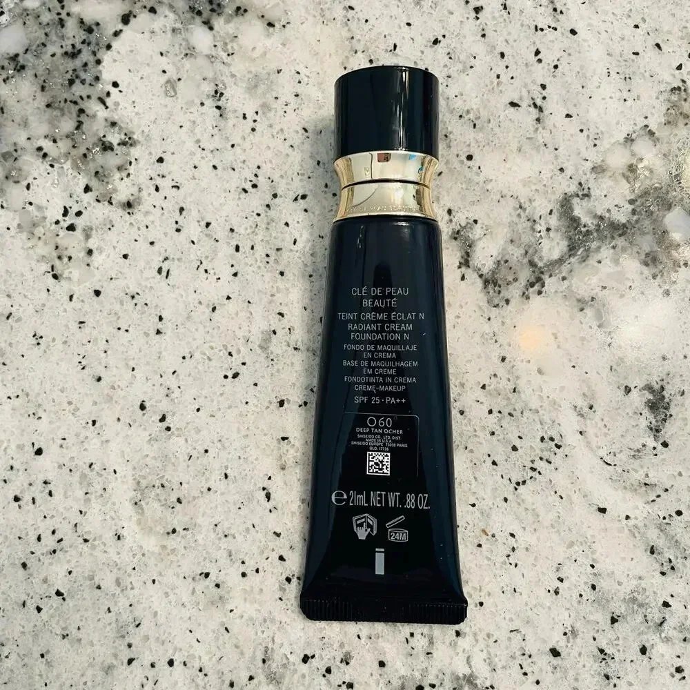 Cle de Peau Beaute Radiant Cream Foundation O60 Deep Tan Ocher 21ml 0.88 oz NEW
